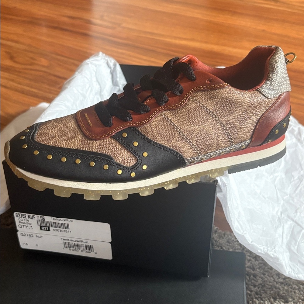 Women’s Coach Sneaker G2762 Tan/Natural/Rust with Rivets - Picture 4 of 6